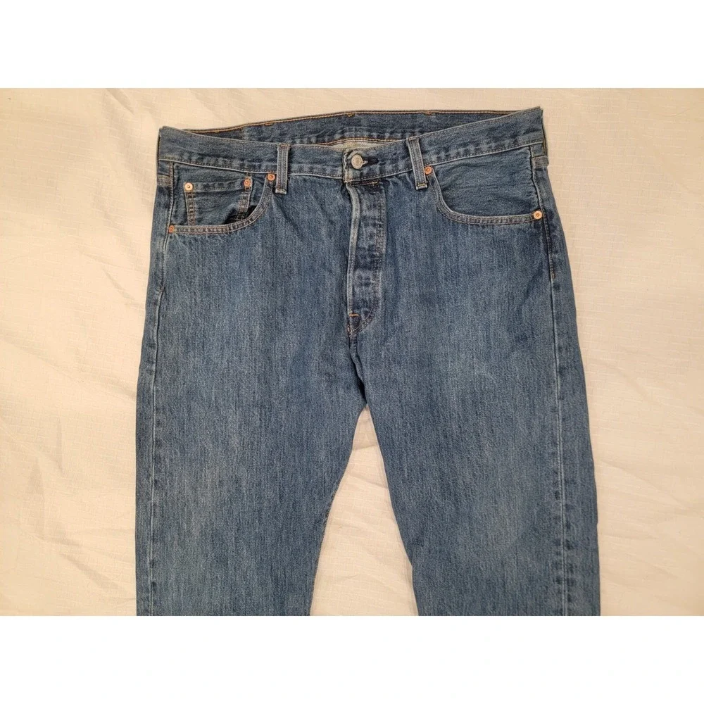 Levi's Original 501 jeans - Straight Leg, Button‎ Fly Men's 38x30 Work Or Play